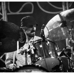 נועם צ'רצ'י (תופים)