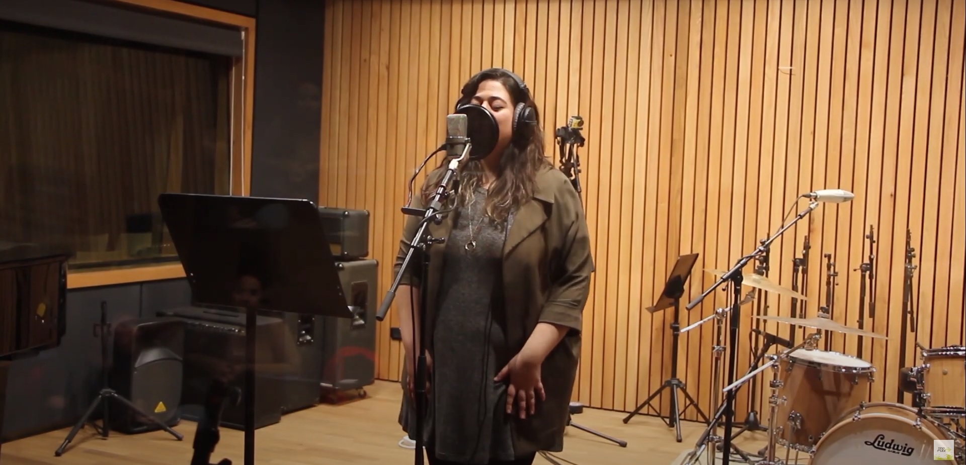 בית הספר למוסיקה, הקריה האקדמית אונו | Amour T'es La