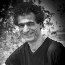 אורי ברכה (גיטרה)