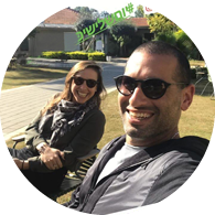 בוגר התואר אנדי רם