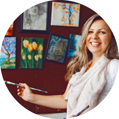 אישה מציירת