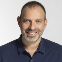 אילן סגל - מנכ"ל החברות פלאפון, יס ובזק בינלאומי